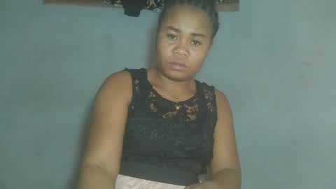 Snapshot of louane98 chatting on 27, 4, 2026 louane98 online show from 27, 4, 2026