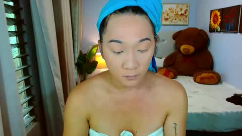 Snapshot of louie_sexy chatting on 19, 9, 2025 Cathy online show from 19, 9, 2025