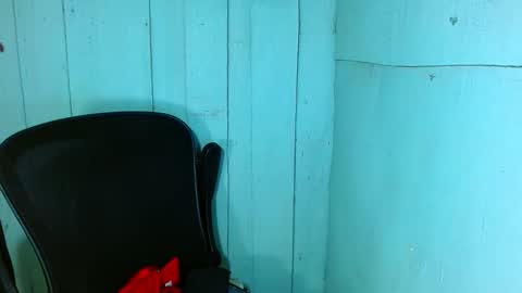 Snapshot of louie_sexy chatting on 23, 5, 2026 Cathy online show from 23, 5, 2026