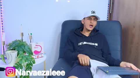 Snapshot of louis_ale chatting on 7, 11, 2025 Alejandro online show from 7, 11, 2025