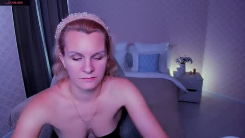 Louisa online show from 12, 12, 2024