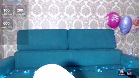 Snapshot of louise_phlox chatting on 2, 2, 2025 Louise online show from 2, 2, 2025