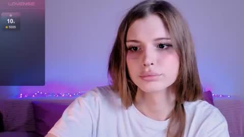 Snapshot of louisekane chatting on 26, 7, 2026 LouiseKane online show from 26, 7, 2026