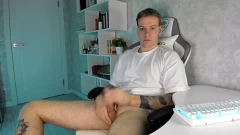 Snapshot of louisjafferson chatting on 7, 1, 2025 Louis online show from 7, 1, 2025