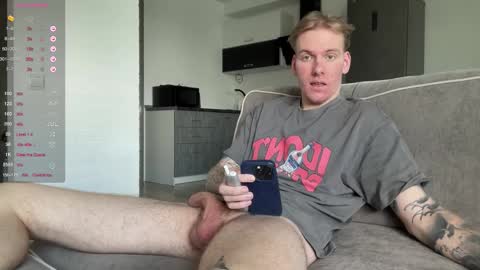 Snapshot of louisjafferson chatting on 9, 9, 2025 Louis online show from 9, 9, 2025