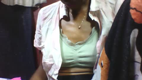 lovaelisa online show from 9, 10, 2025