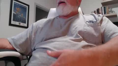 Snapshot of love2c2c2 chatting on 16, 2, 2026 love2c2c2 online show from 16, 2, 2026