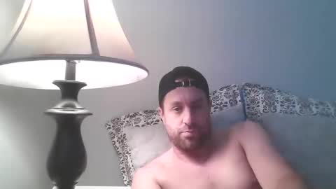 Snapshot of love2show21 chatting on 17, 12, 2025 love2show21 online show from 17, 12, 2025