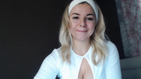 Megane online show from 17, 2, 2026