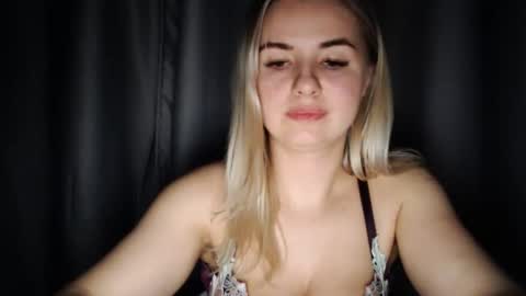 Megane online show from 28, 3, 2026