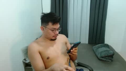 Snapshot of love_hottieh chatting on 5, 10, 2025 love_hottieh online show from 5, 10, 2025