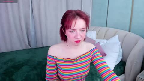 Snapshot of love_is_lola chatting on 20, 12, 2024 Lola online show from 20, 12, 2024