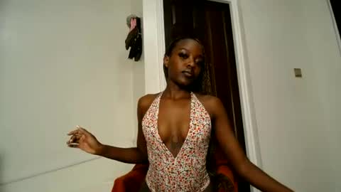 Snapshot of love_miah chatting on 24, 6, 2026 Miah online show from 24, 6, 2026