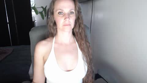 LoVe On  online show from 1, 12, 2024