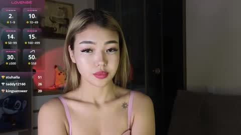 Snapshot of love_peace_here chatting on 9, 10, 2025 hi its me online show from 9, 10, 2025