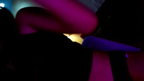 Snapshot of love_seren chatting on 4, 12, 2025 Seren online show from 4, 12, 2025