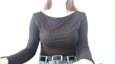 Snapshot of love_vivian chatting on 12, 6, 2026 Vivian online show from 12, 6, 2026