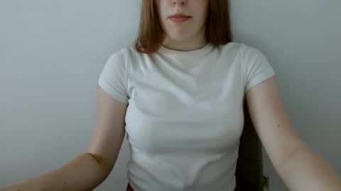 Snapshot of love_vivian chatting on 2, 7, 2026 Vivian online show from 2, 7, 2026