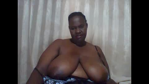 Snapshot of lovebigmelon chatting on 23, 2, 2025 Lynn online show from 23, 2, 2025