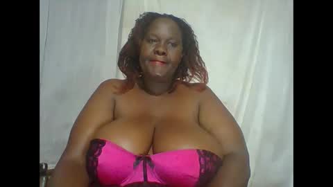 Snapshot of lovebigmelon chatting on 1, 11, 2025 Lynn online show from 1, 11, 2025