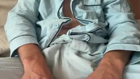 lovecoquin online show from 4, 11, 2025