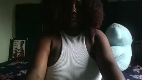 Snapshot of lovecumsluttie chatting on 9, 11, 2025 mila online show from 9, 11, 2025