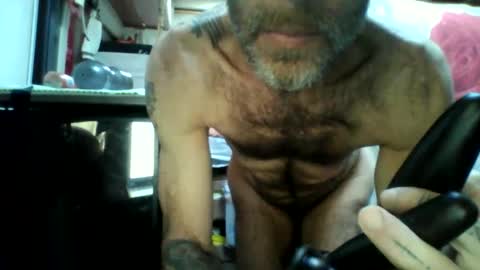 Snapshot of lovefeetcams27 chatting on 1, 1, 2025 lovefeetcams27 online show from 1, 1, 2025