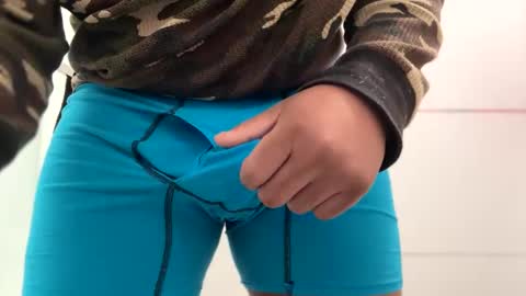 lovefeetonmyface29 online show from 19, 1, 2025