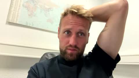 Snapshot of lovefuesse chatting on 11, 9, 2025 lovefuesse online show from 11, 9, 2025