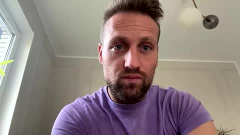 Snapshot of lovefuesse chatting on 4, 11, 2025 lovefuesse online show from 4, 11, 2025