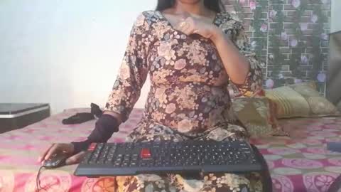 Divya online show from 1, 1, 2025