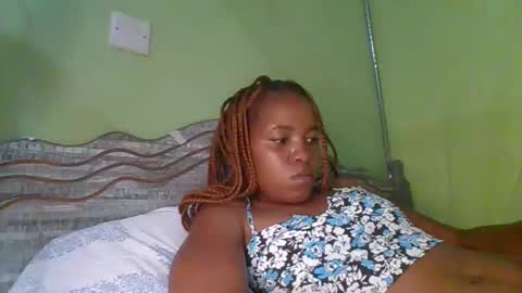 Snapshot of lovegal335 chatting on 8, 1, 2026 lovegal335 online show from 8, 1, 2026