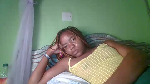 Snapshot of lovegal335 chatting on 12, 1, 2026 lovegal335 online show from 12, 1, 2026