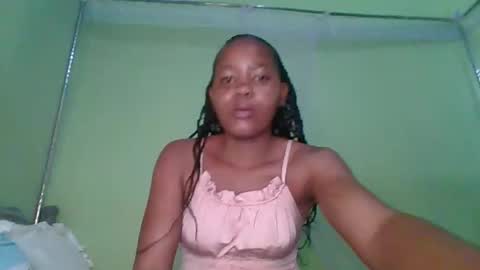 Snapshot of lovegal335 chatting on 2, 4, 2026 lovegal335 online show from 2, 4, 2026