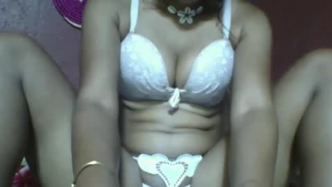 Snapshot of loveinlife750427 chatting on 6, 2, 2025 loveinlife750427 online show from 6, 2, 2025