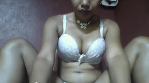 Snapshot of loveinlife750427 chatting on 5, 3, 2025 loveinlife750427 online show from 5, 3, 2025