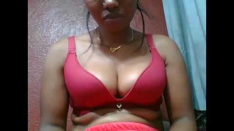 Snapshot of loveinlife750427 chatting on 9, 9, 2025 loveinlife750427 online show from 9, 9, 2025