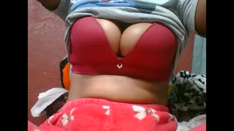 Snapshot of loveinlife750427 chatting on 13, 9, 2025 loveinlife750427 online show from 13, 9, 2025