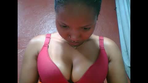 Snapshot of loveinlife750427 chatting on 18, 9, 2025 loveinlife750427 online show from 18, 9, 2025