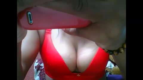 Snapshot of loveinlife750427 chatting on 27, 9, 2025 loveinlife750427 online show from 27, 9, 2025