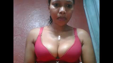 Snapshot of loveinlife750427 chatting on 2, 10, 2025 loveinlife750427 online show from 2, 10, 2025