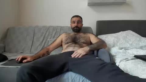 loveivat80 online show from 5, 10, 2025