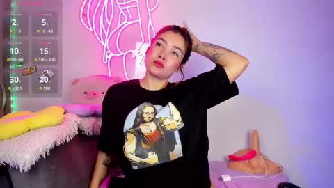    online show from 28, 11, 2025