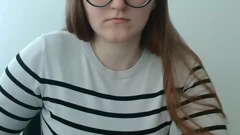 Snapshot of lovelily444 chatting on 17, 11, 2025 Lily online show from 17, 11, 2025