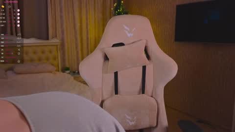 Laura online show from 24, 12, 2024