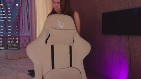 Laura online show from 12, 1, 2025