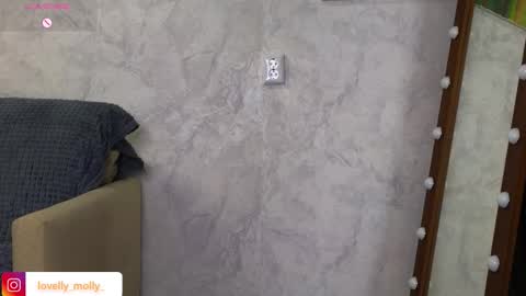 Molly online show from 18, 12, 2025