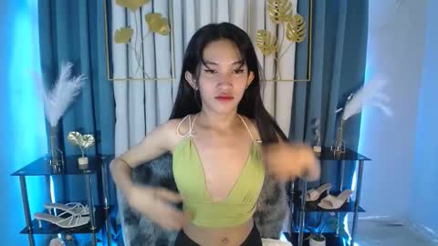 Snapshot of lovely_bellax chatting on 12, 4, 2026 BELLA online show from 12, 4, 2026