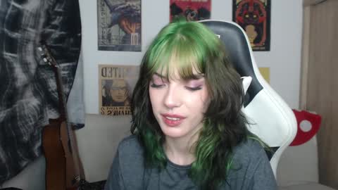 Snapshot of lovely_cass chatting on 7, 12, 2024 Cassie online show from 7, 12, 2024