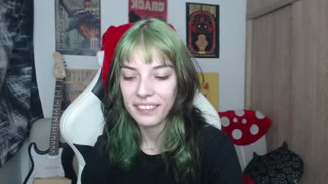 Snapshot of lovely_cass chatting on 28, 12, 2024 Cassie online show from 28, 12, 2024